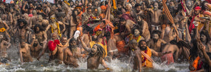 Hundreds of Sadhu dashing into the Ganges